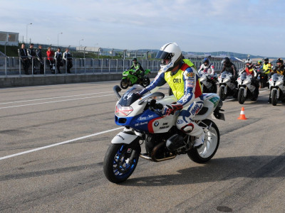 20110913161638_Freies_Fahren_Sachsenring_29-und-30_Aug_11-333.400x300-crop.jpg