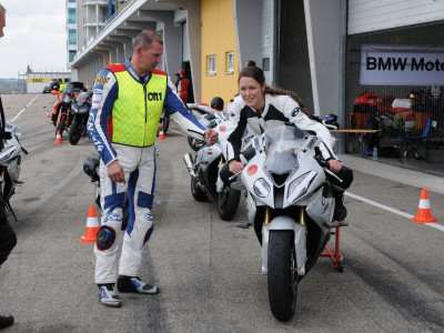 20110913161900_Freies_Fahren_Sachsenring_29-und-30_Aug_11-599.400x300-crop.jpg