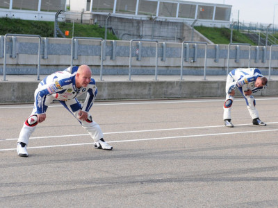 20110913162246_Freies_Fahren_Sachsenring_29-und-30_Aug_11-197.400x300-crop.jpg